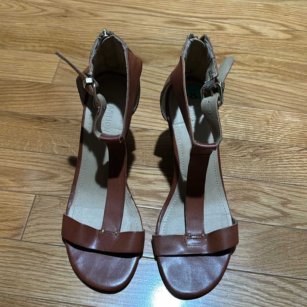 Reaction Kenneth Cole Wedges
